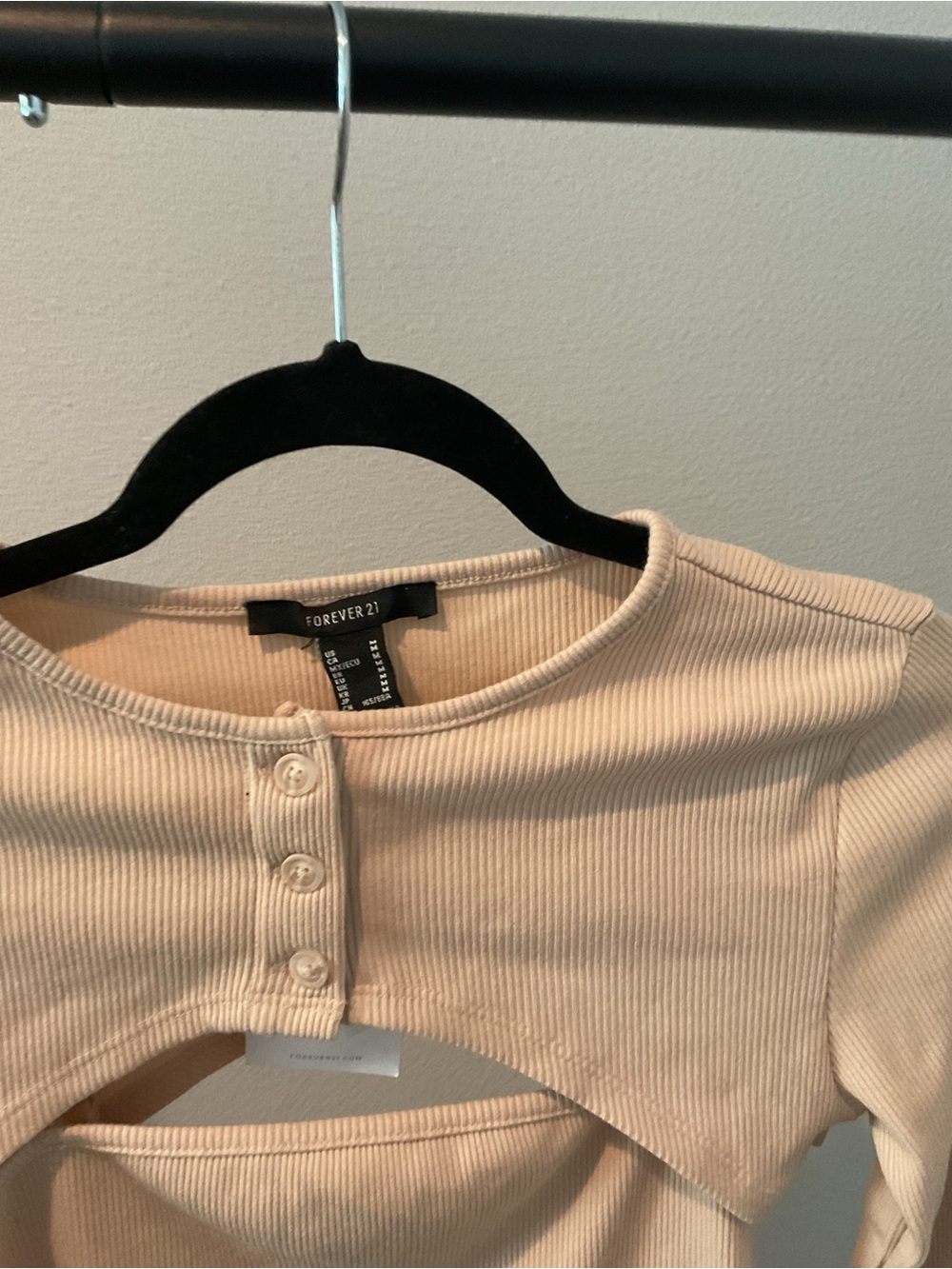 Forever 21 Cream Cutout Ribbed Long-Sleeve Crop Top - Picture 3 of 5